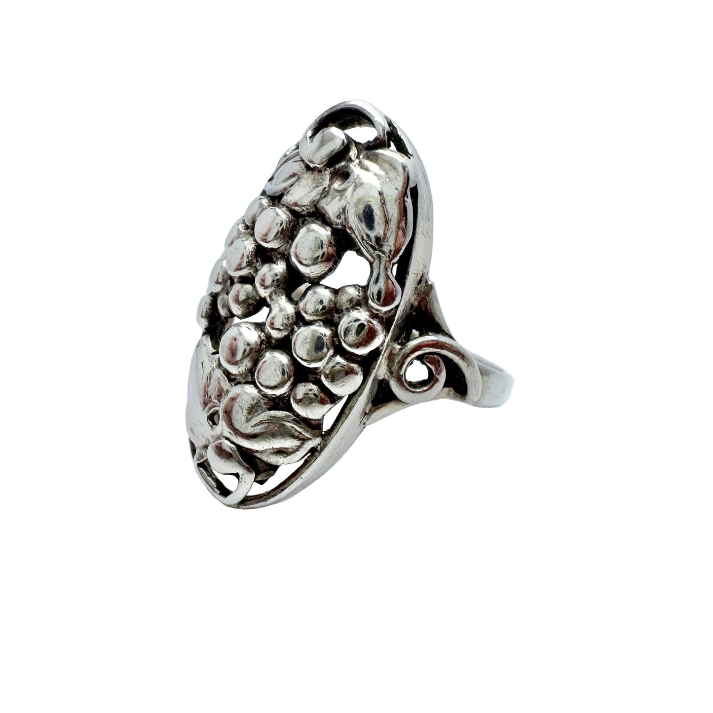 Denmark 1940s. Vintage Solid Silver Grapes Ring.