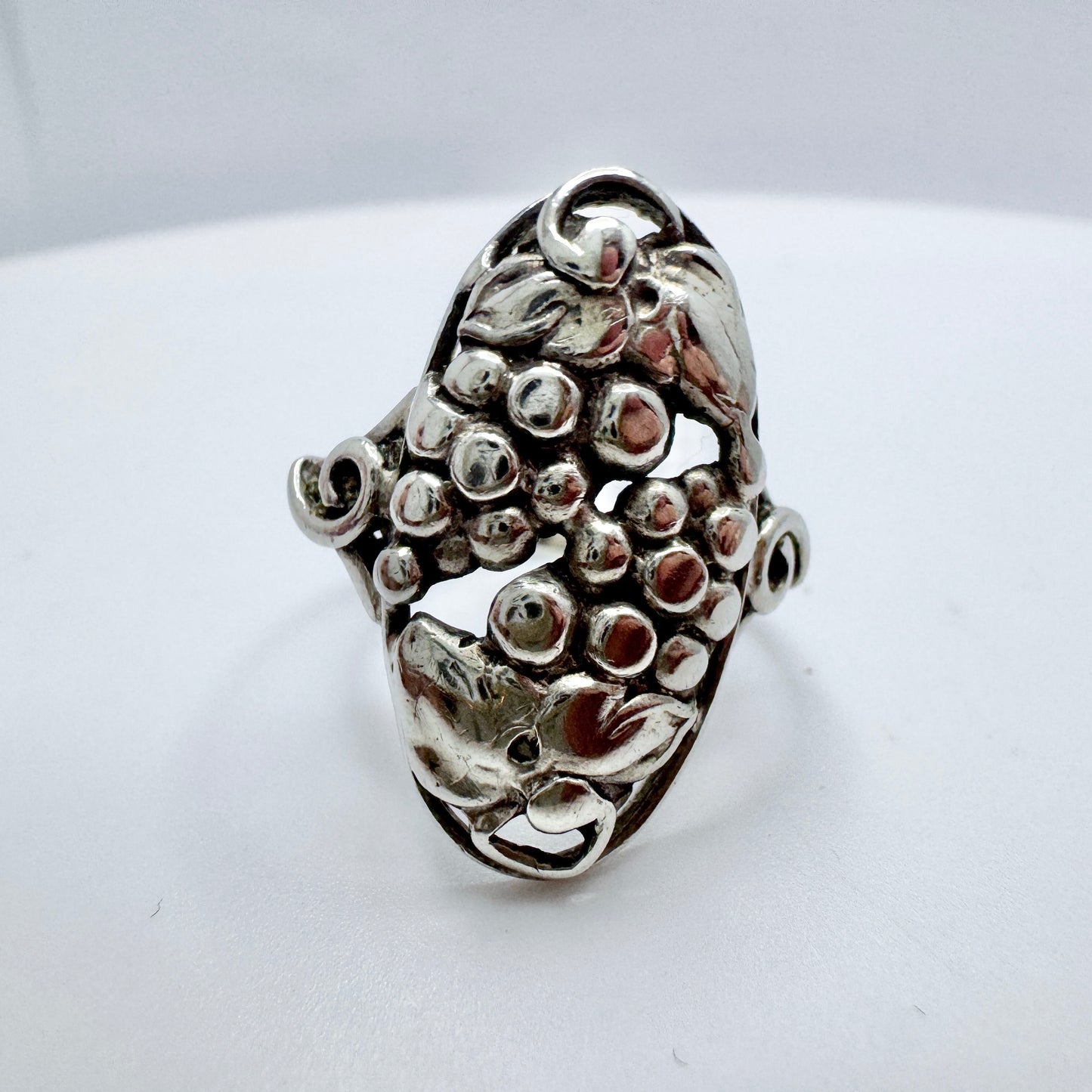 Denmark 1940s. Vintage Solid Silver Grapes Ring.