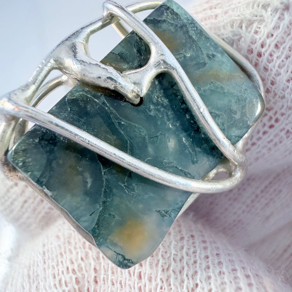 WIGGERS, Denmark ca 1970. Vintage Moss Agate Silver-plated Ring.