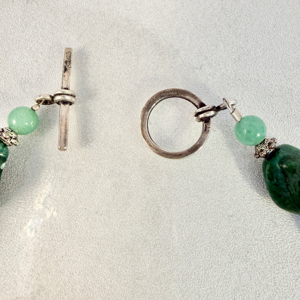Vintage Sterling Silver Agate Aventurine Necklace.