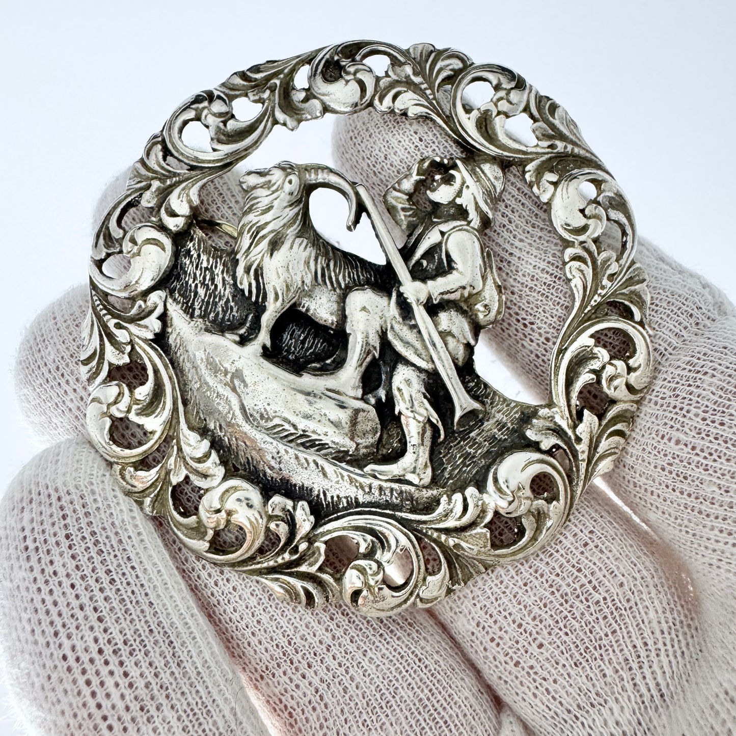 Norway early - mid 1900s. Large Vintage Solid Silver Nils and Blamann Brooch.