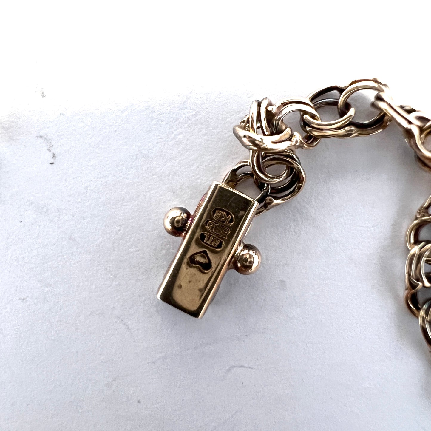 Finland year 1994. Vintage 14k Gold Bismarck Necklace.