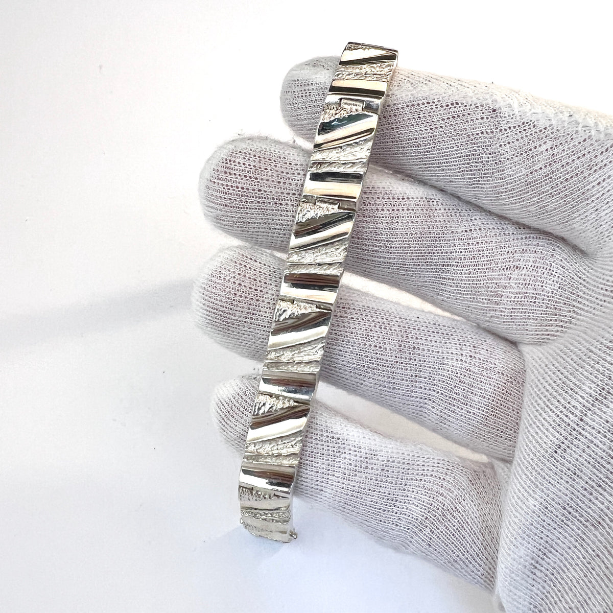 ヴィンテージ スターリングシルバー ブレスレット。 – T Niklasson Gallery