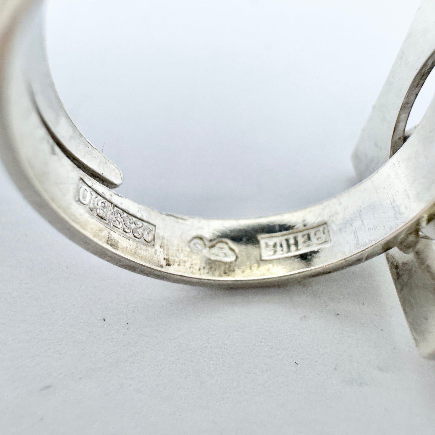 Bengt Hallberg, Sweden 1976. Bold Vintage Sterling Silver Rock Crystal Ring.