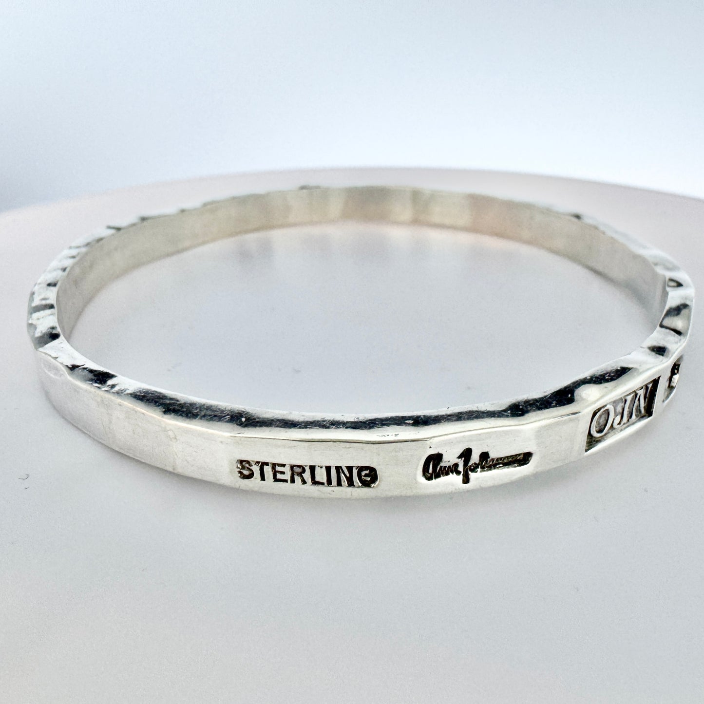 Owe Johansson, Sweden 1974. Vintage Sterling Silver Bangle Bracelet. Signed.