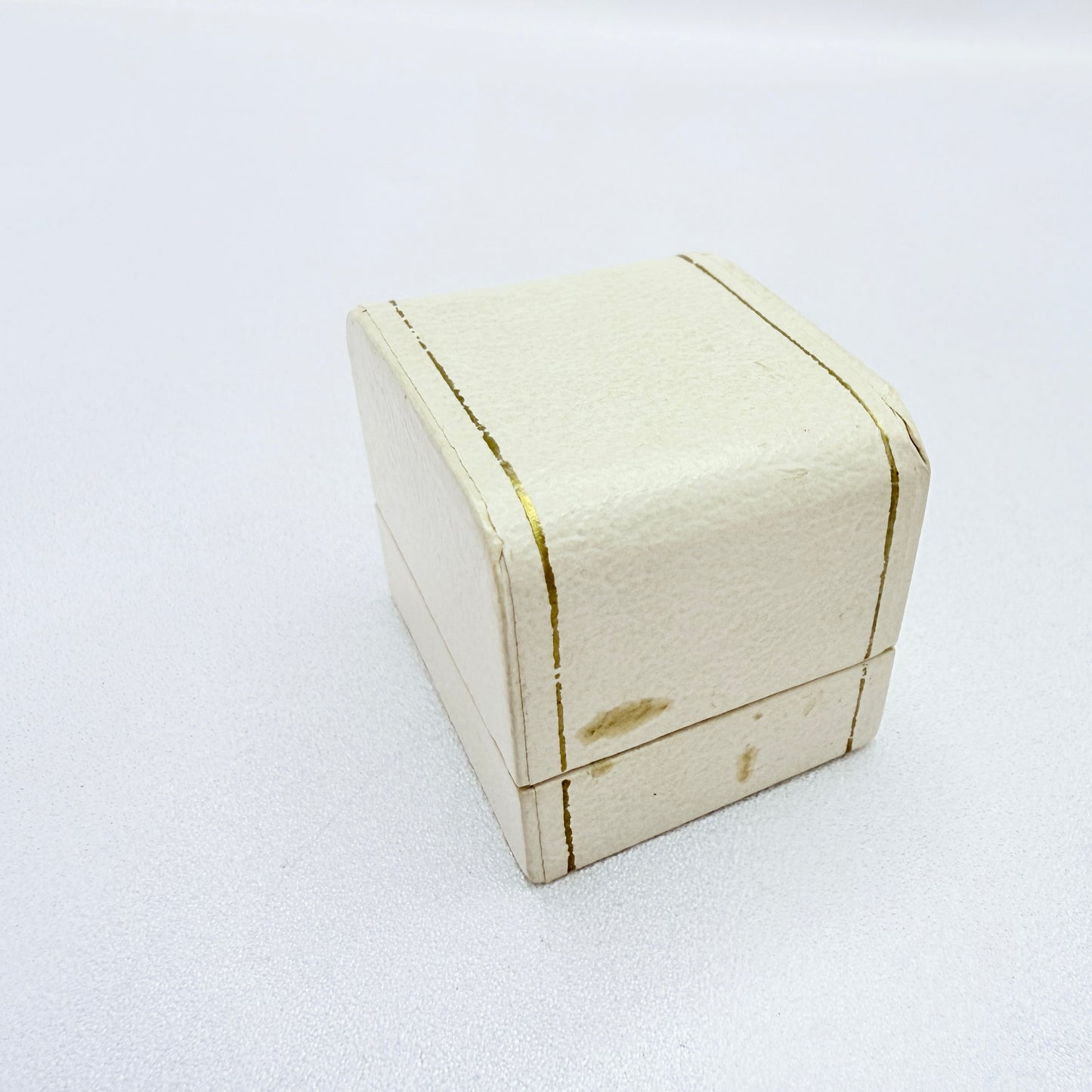Sweden ca 1950s. Vintage Cardboard Ring Box.