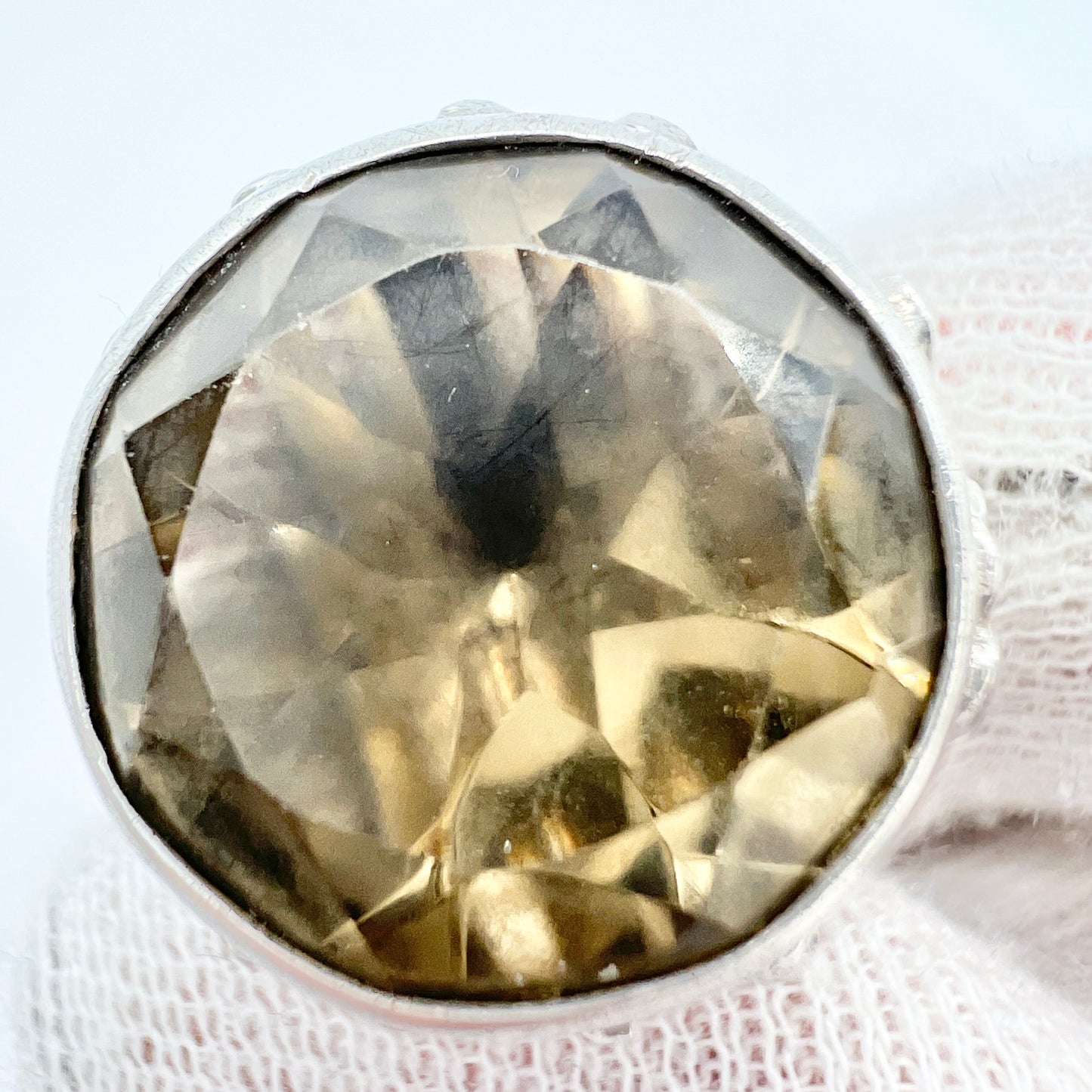 Vintage 1970s. Solid Silver Smoky Quartz Ring.