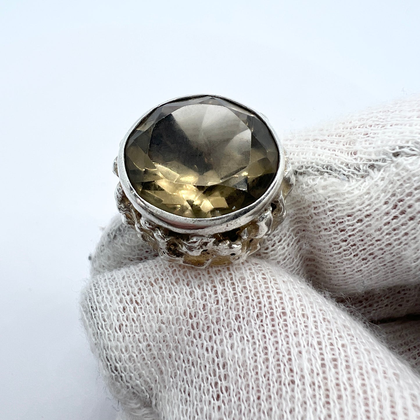 Vintage 1970s. Solid Silver Smoky Quartz Ring.