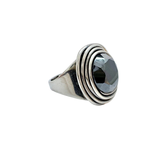 REBAJES, USA. Vintage Modernist Sterling Silver Onyx Ring.