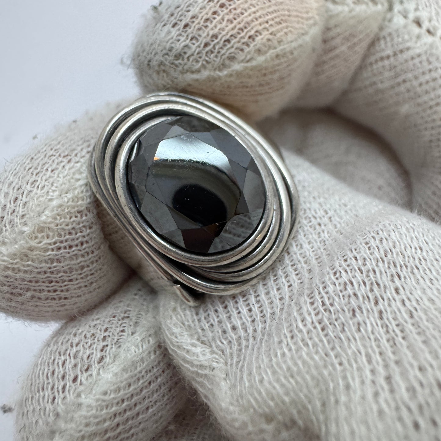 REBAJES, USA. Vintage Modernist Sterling Silver Onyx Ring.