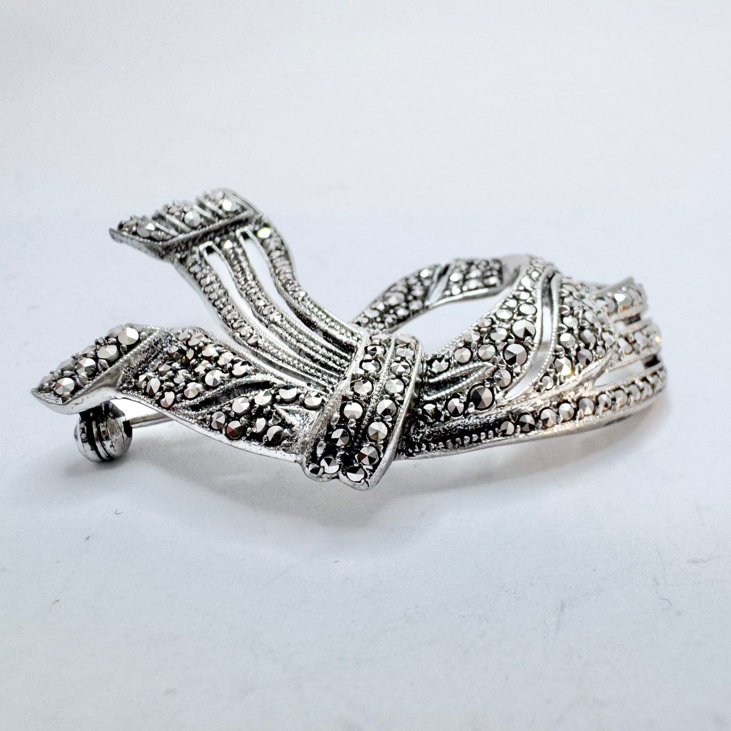 Sweden 1940s. Solid Silver Marcasite Ribbon Brooch.