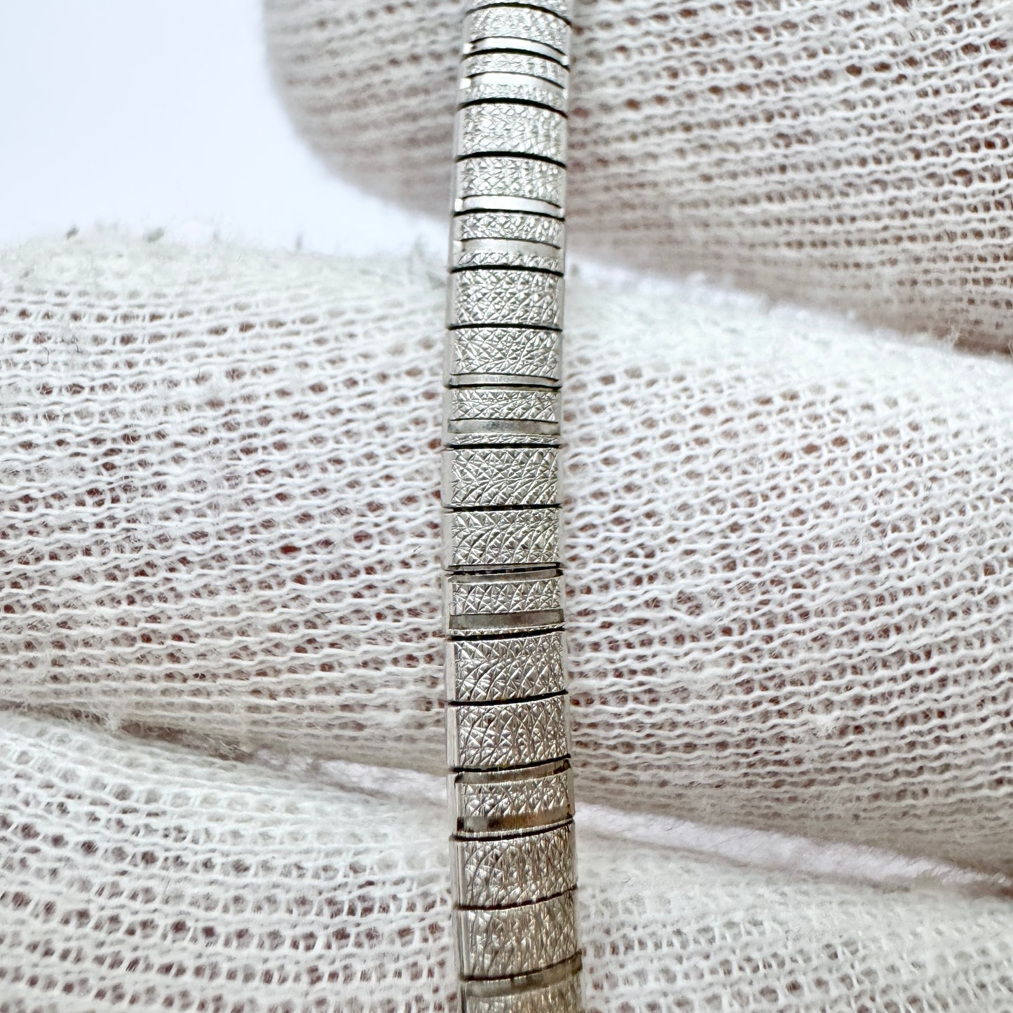 Vicenza. Italy. Vintage Sterling Silver Necklace.