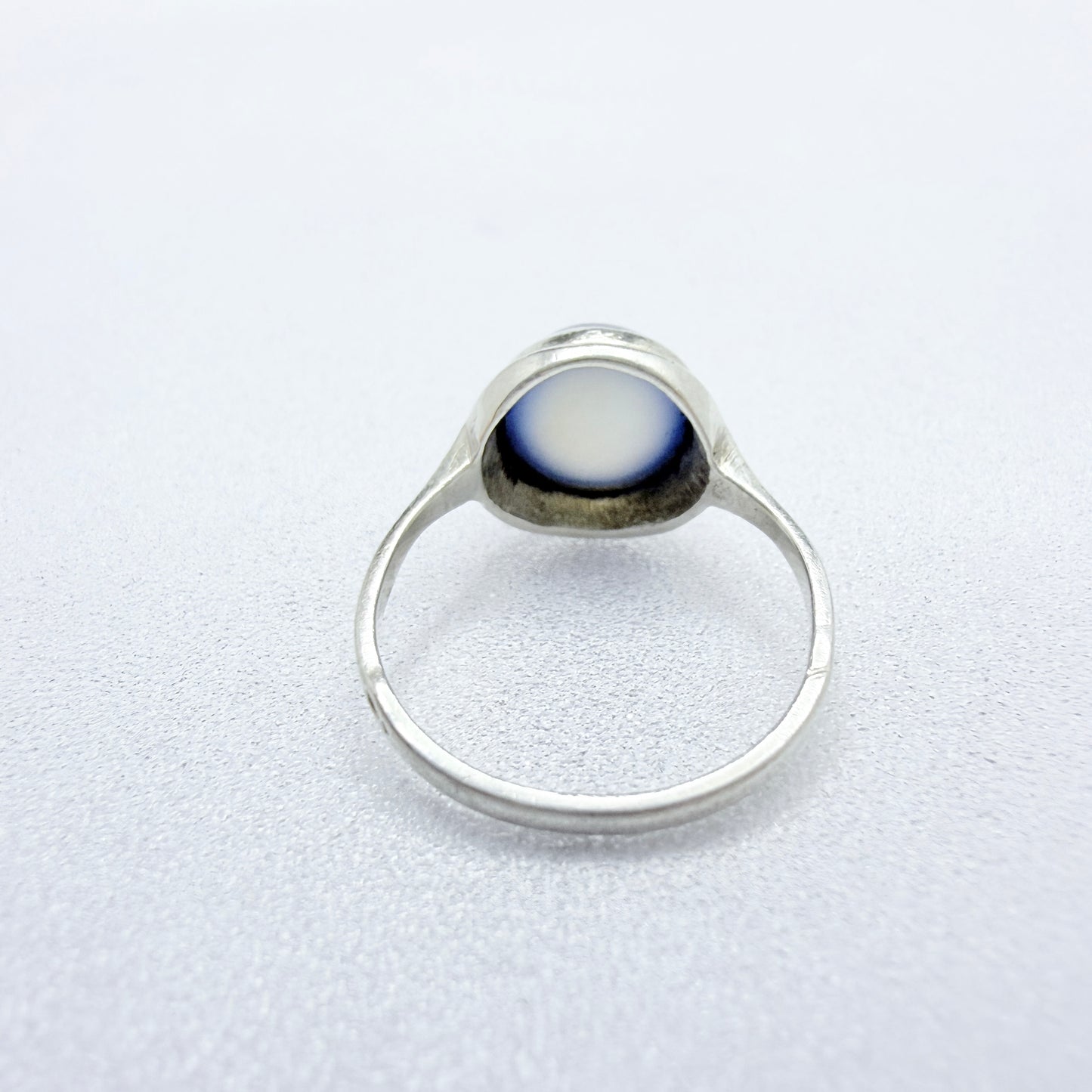 Vintage 1960s Solid Silver Chalcedony Ring.