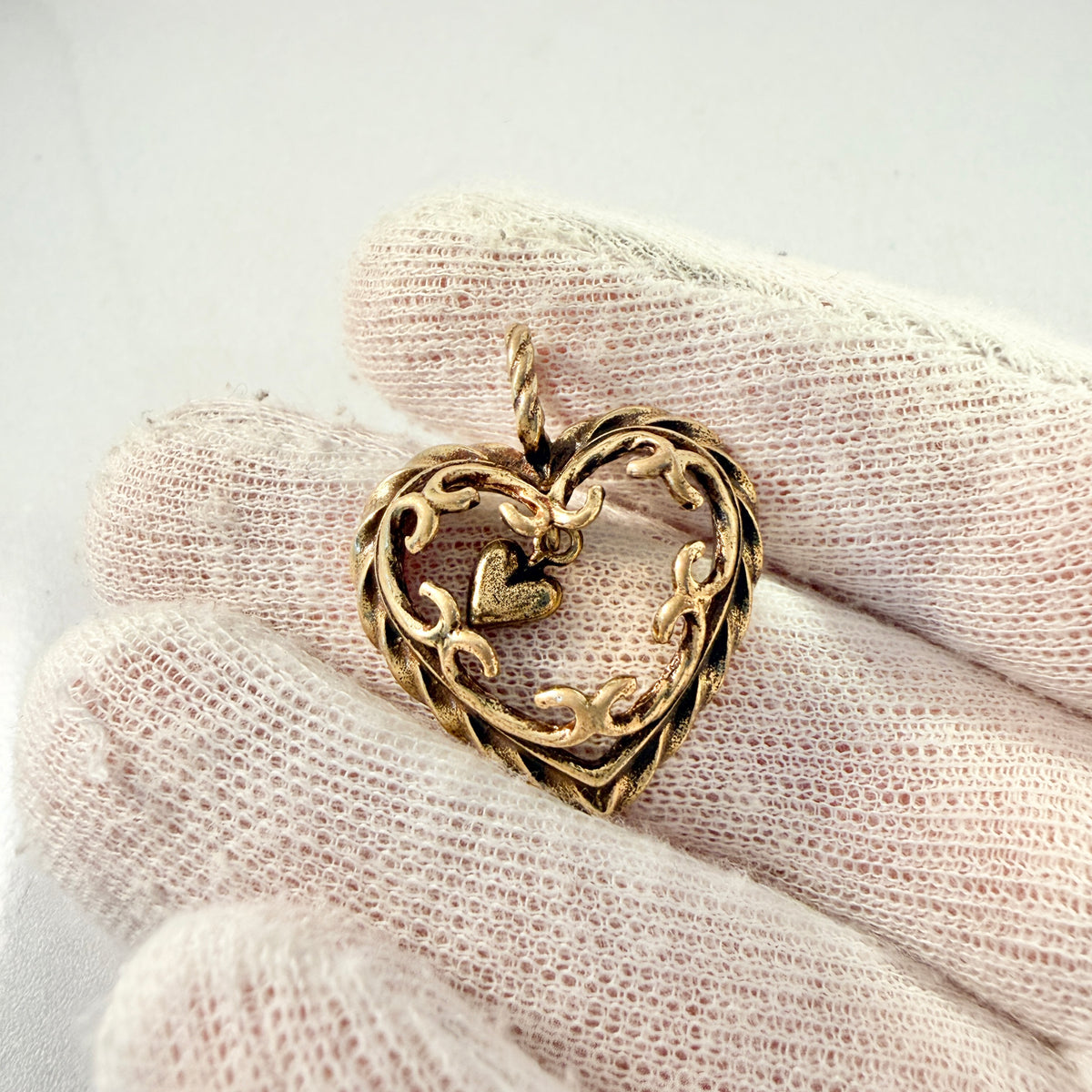Kalevala Koru, Finland. Vintage Bronze Pendant. Design: Heart of the House