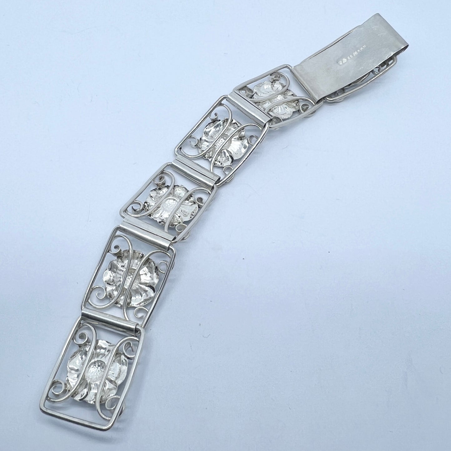 Nils Widberg, Sweden 1952. Vintage Sterling Silver Flower Bracelet.