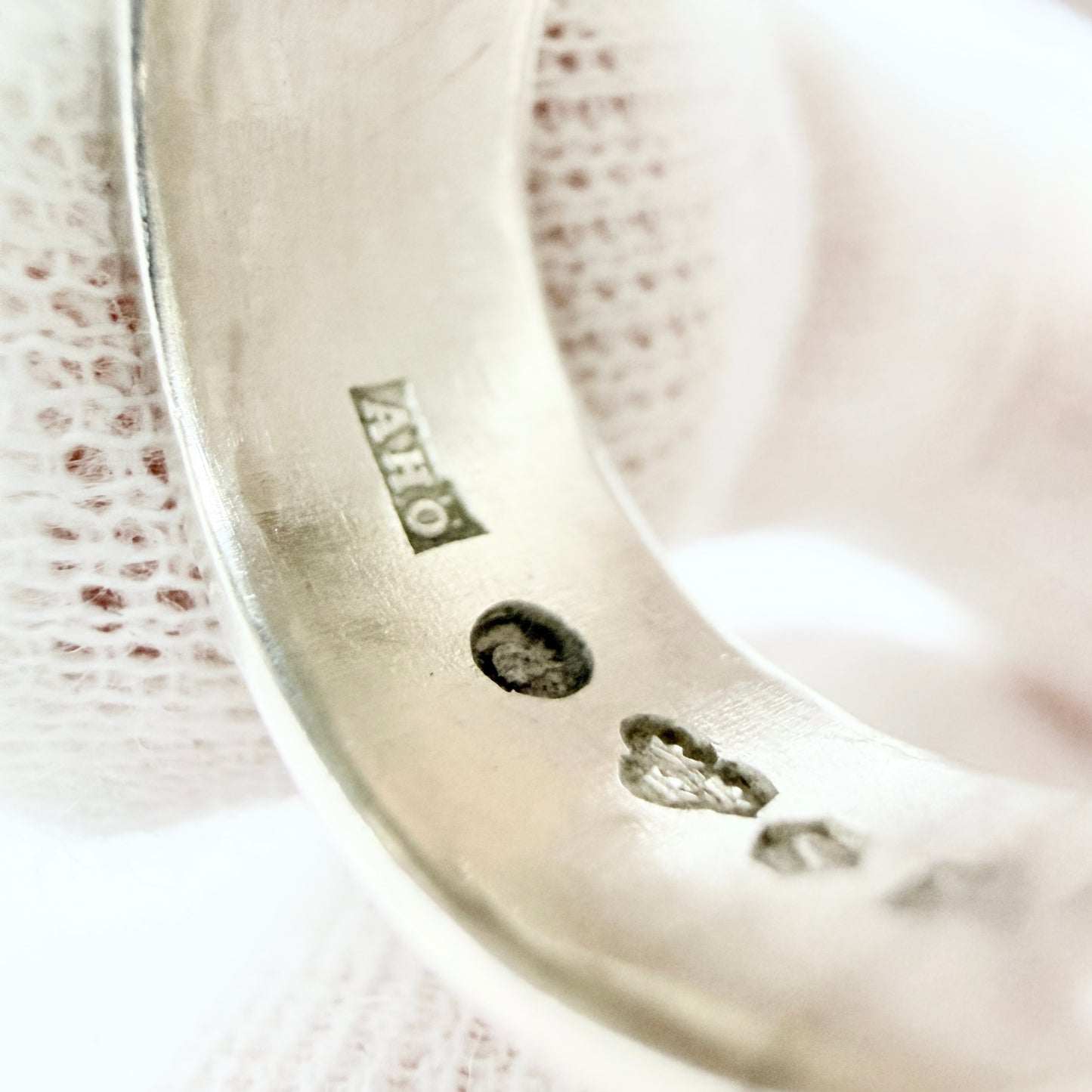 Anders Högberg, Sweden 1973. Bold Vintage Sterling Granite RIng. Signed.