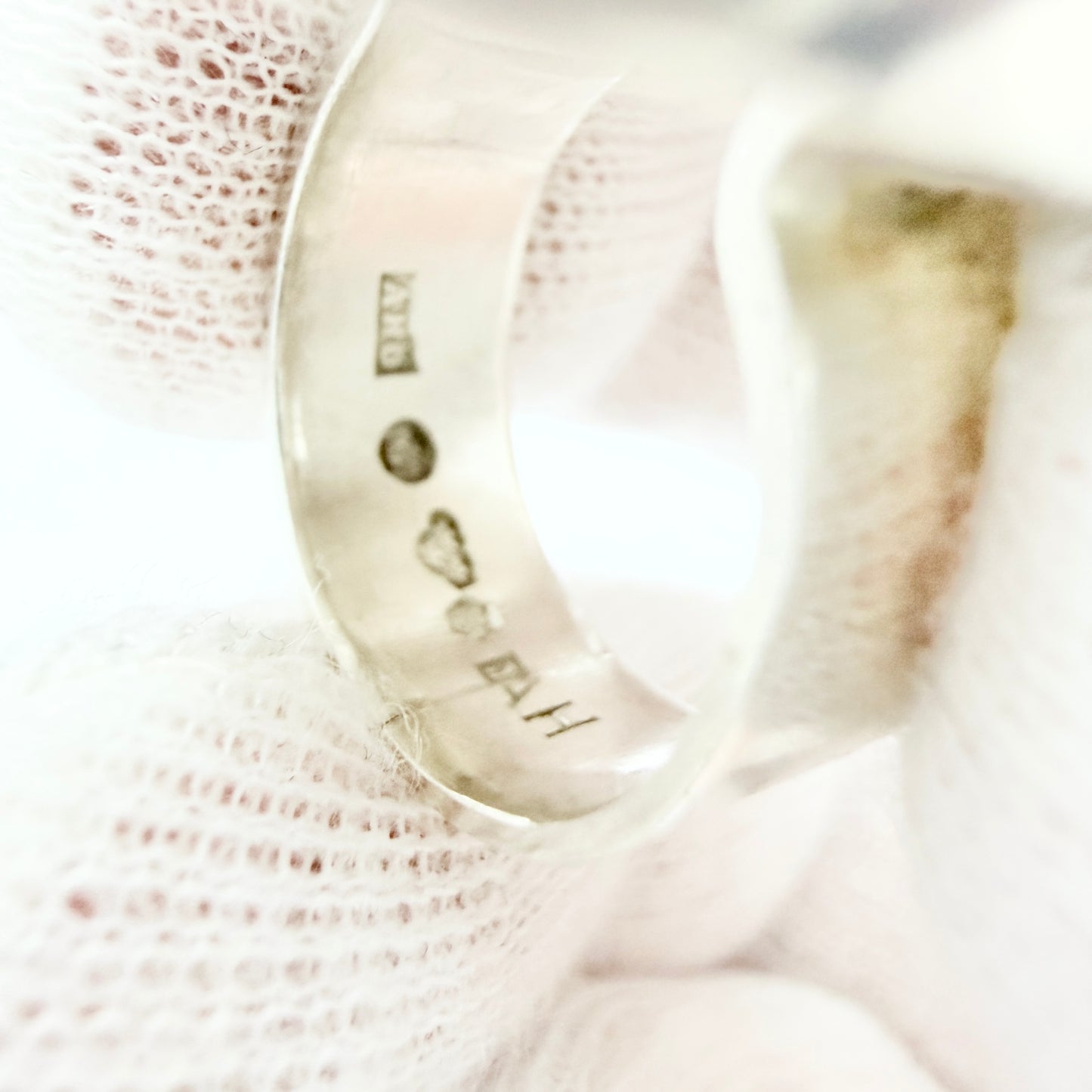 Anders Högberg, Sweden 1973. Bold Vintage Sterling Granite RIng. Signed.