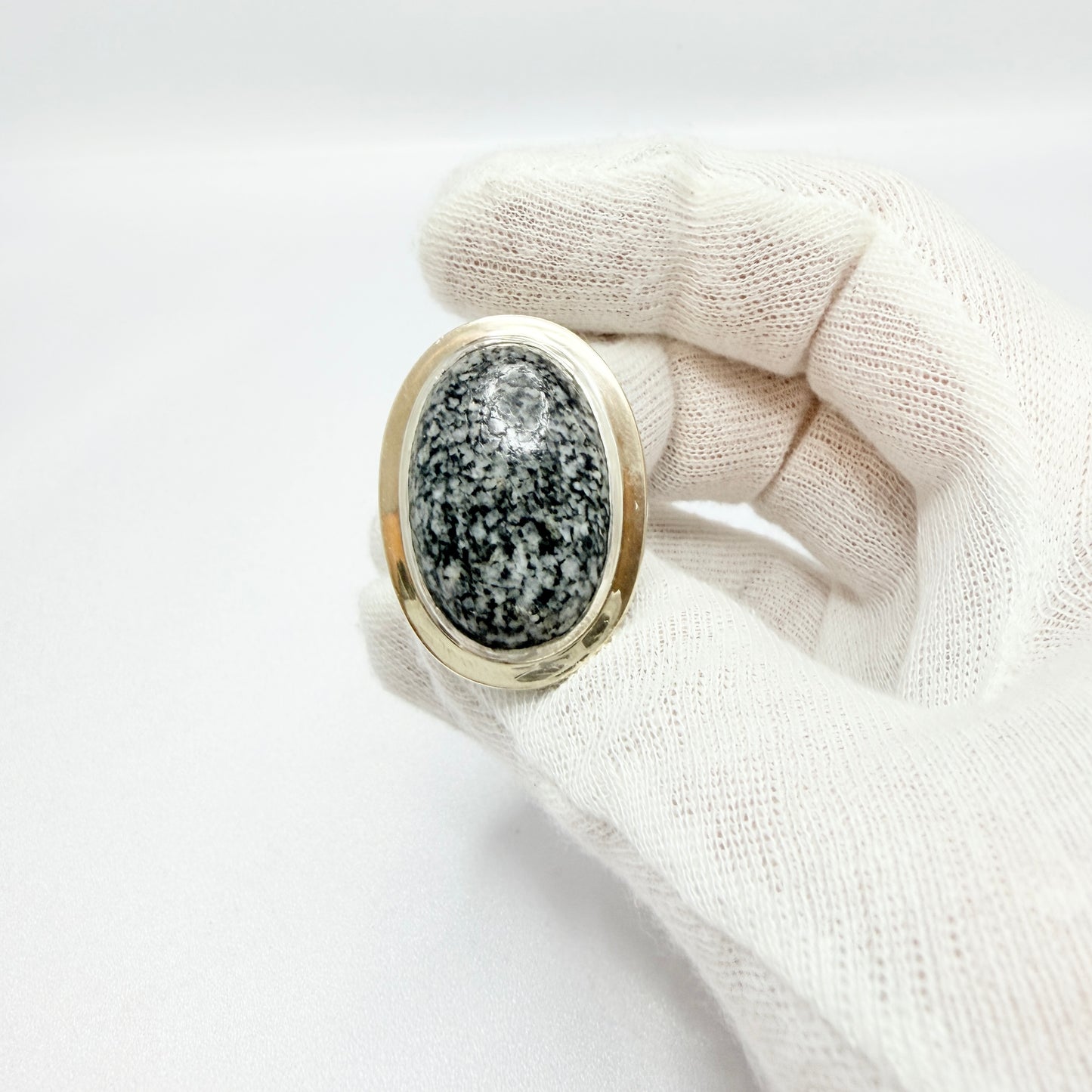 Anders Högberg, Sweden 1973. Bold Vintage Sterling Granite RIng. Signed.