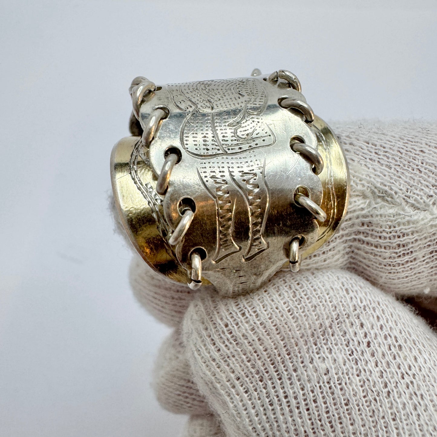Vintage Solid Silver Sami / Laplander Folk Art Artisan Ring.