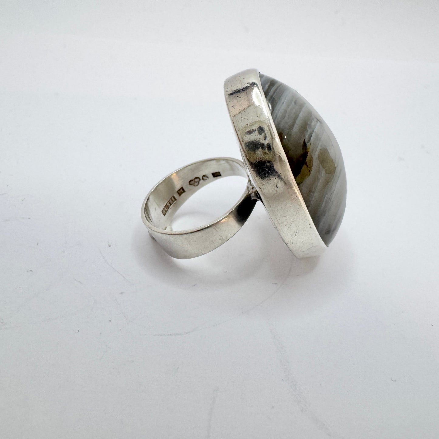Gert Thysell for GUSSI, Sweden 1966. Bold Vintage Silver Agate Ring.