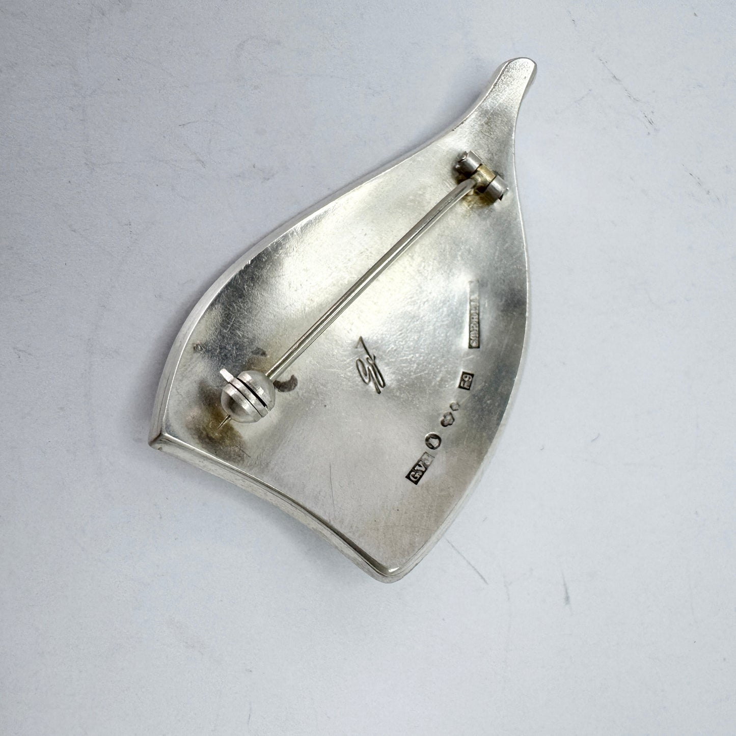 Jonsson, Sweden 1956. Vintage Sterling Silver Enamel Brooch. Signed.