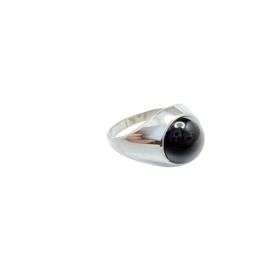 Frey & Co, Germany 1960s. Vintage Solid Silver Onyx Ring.