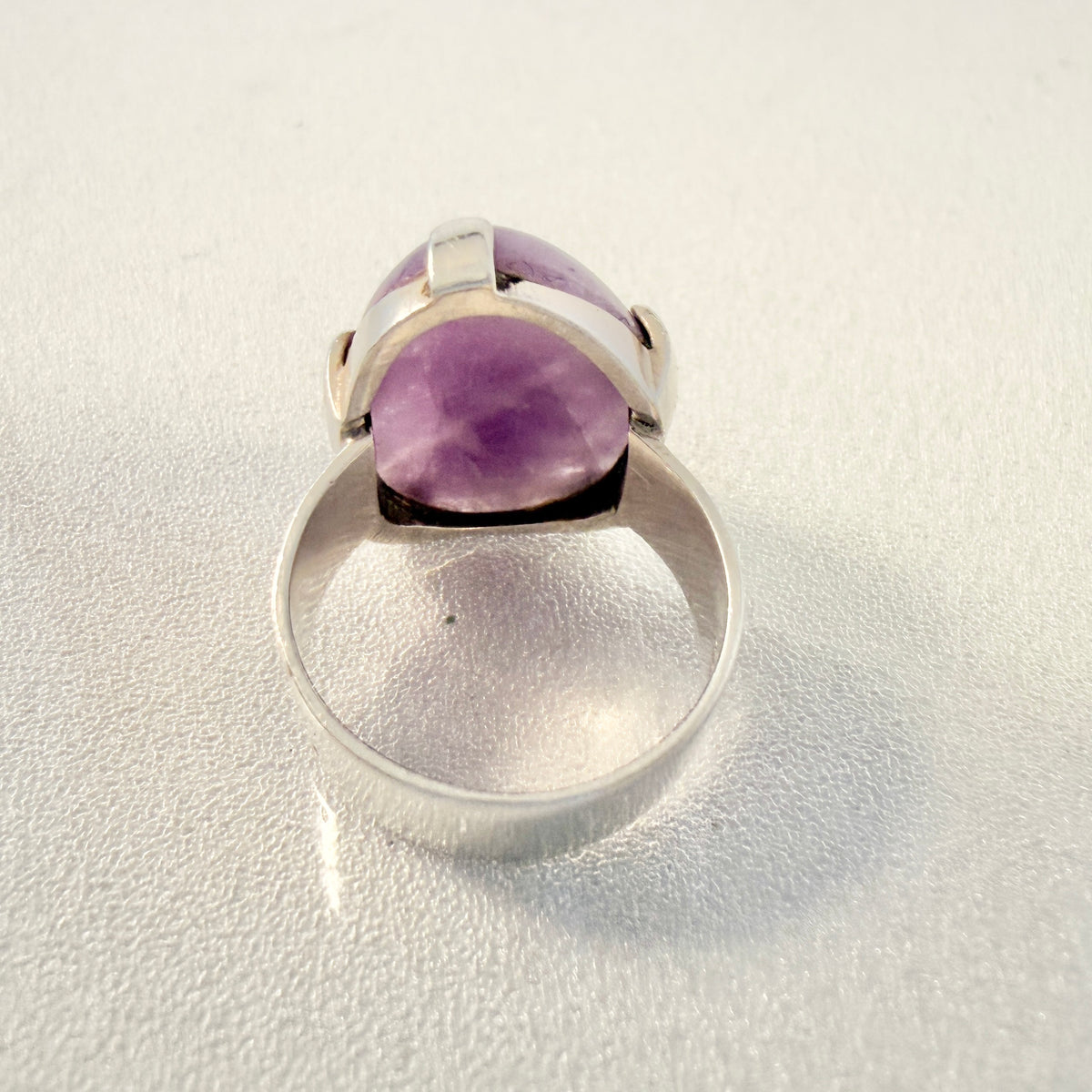 Vintage ca 1960s. Solid Silver Amethyst Ring.