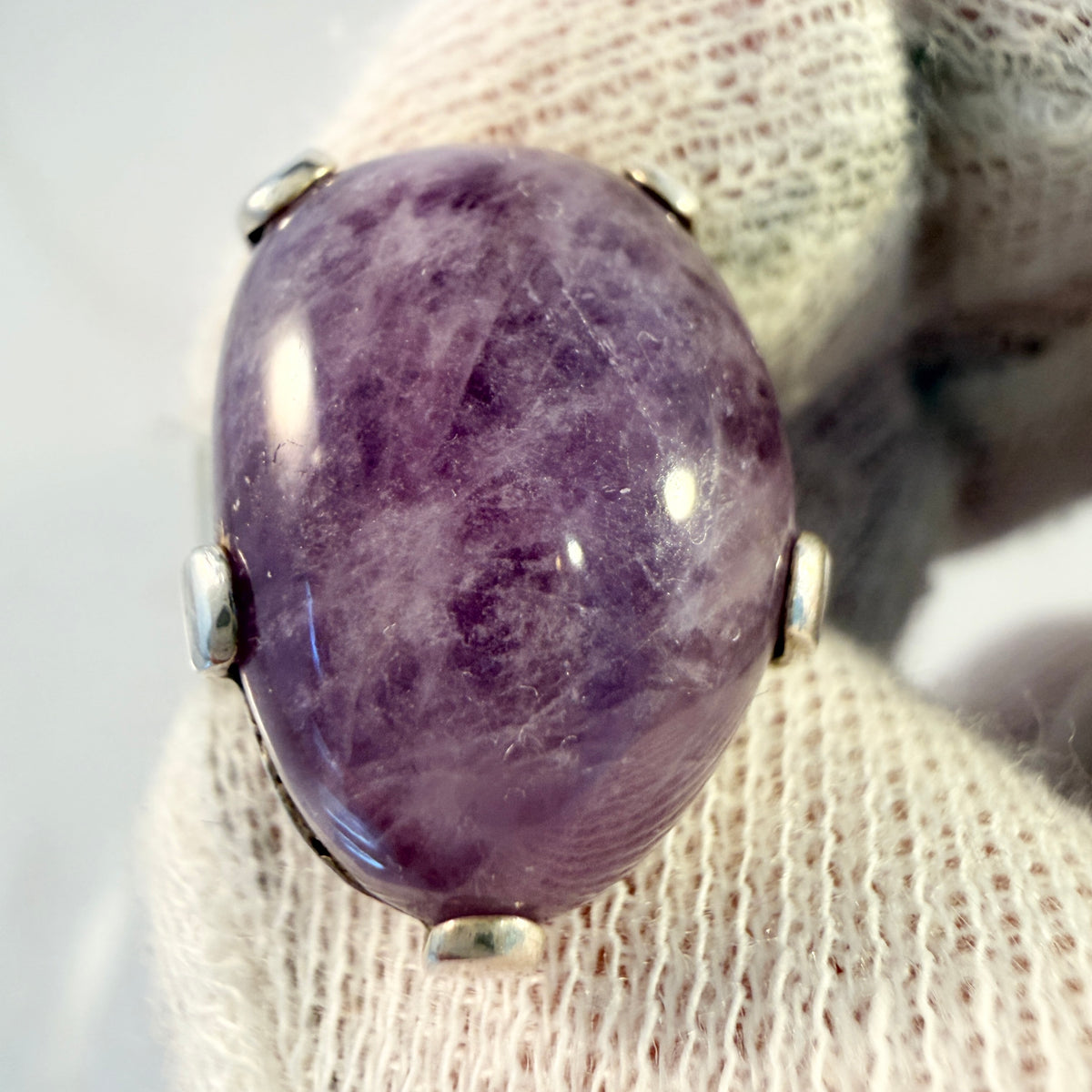 Vintage ca 1960s. Solid Silver Amethyst Ring.