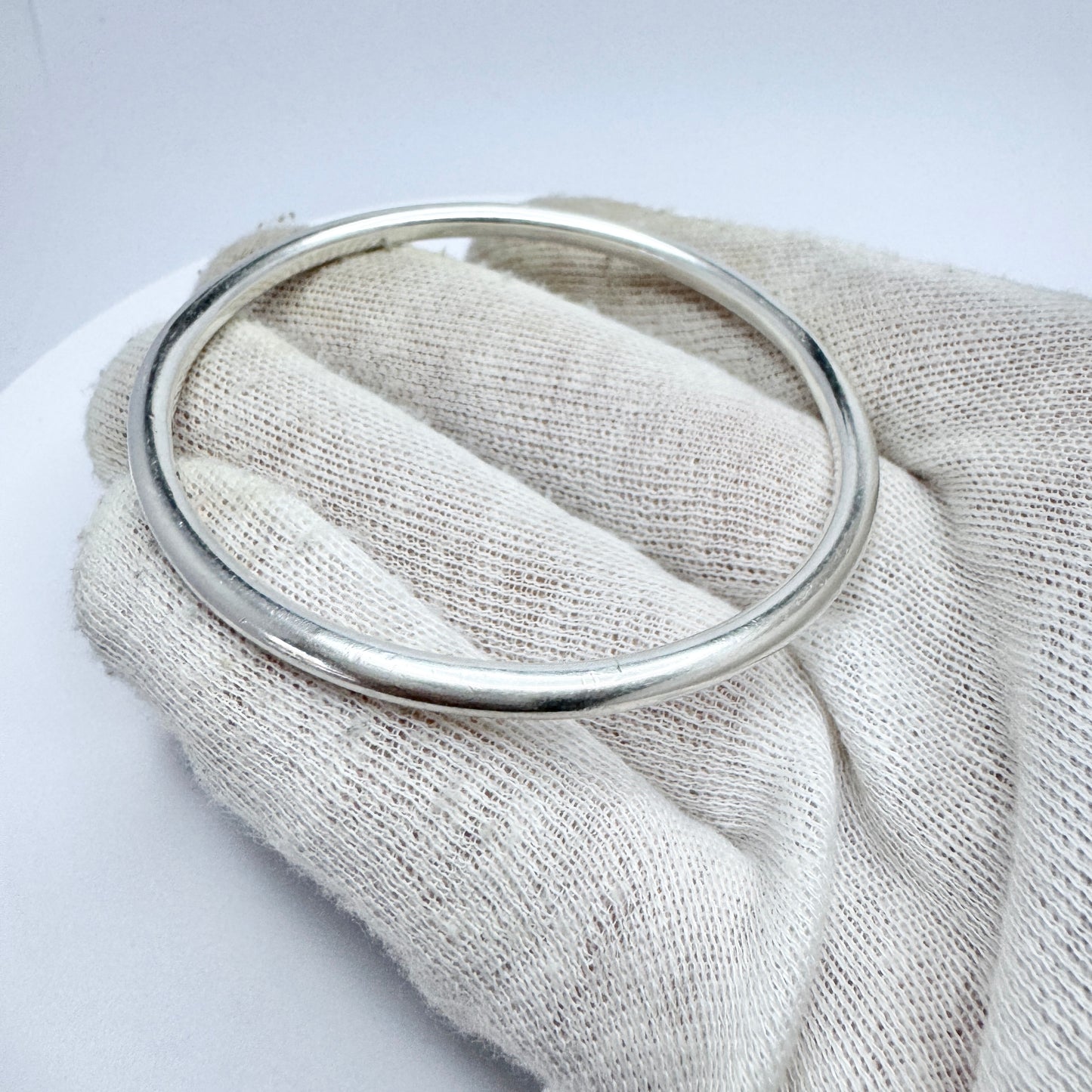 Köpings Guldvaru, Sweden 1971. Vintage Sterling Silver Bangle Bracelet.