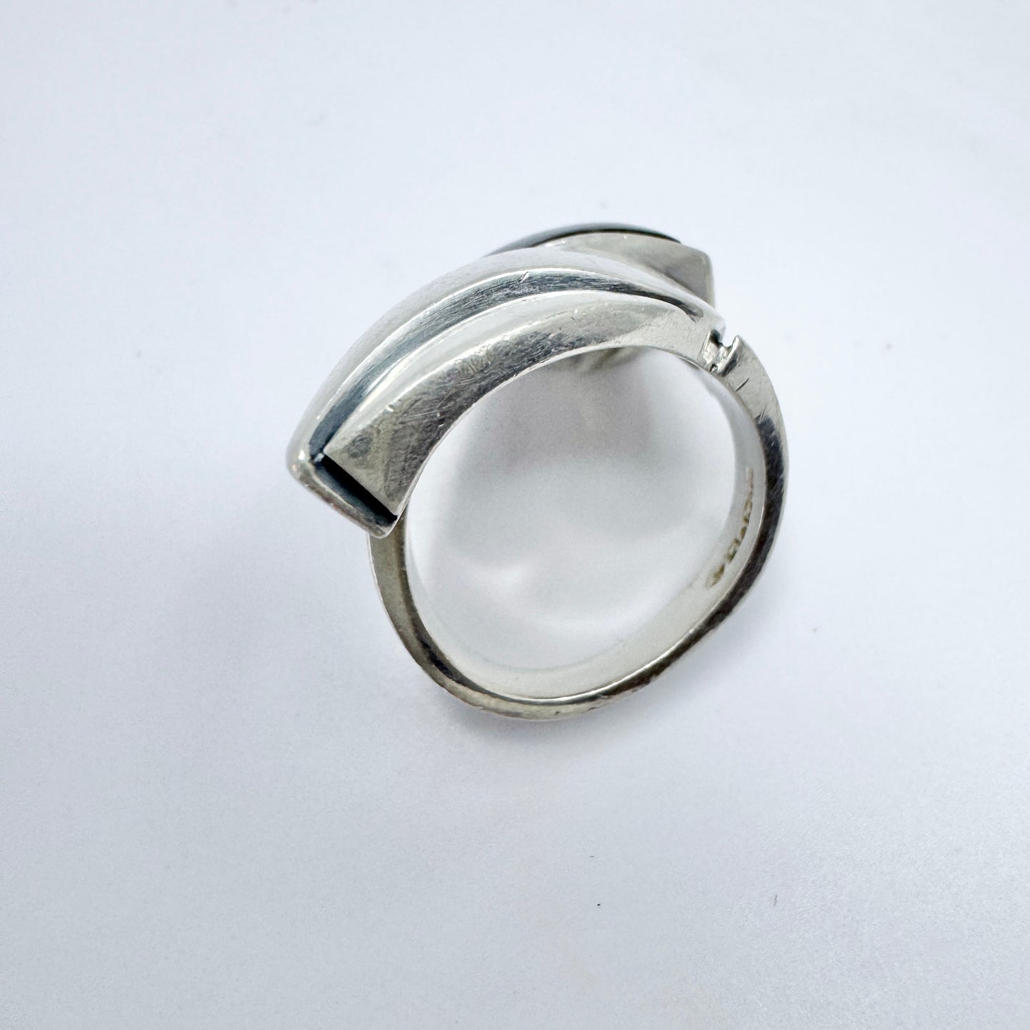 KEN or KLEIN, Bold Vintage Sterling Silver Labradorite Ring.