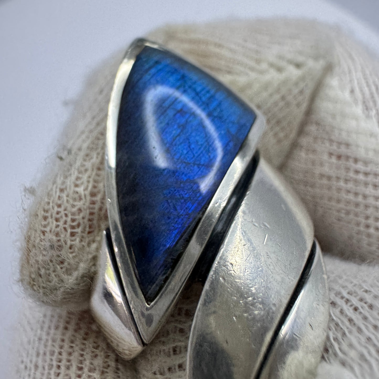 KEN or KLEIN, Bold Vintage Sterling Silver Labradorite Ring.