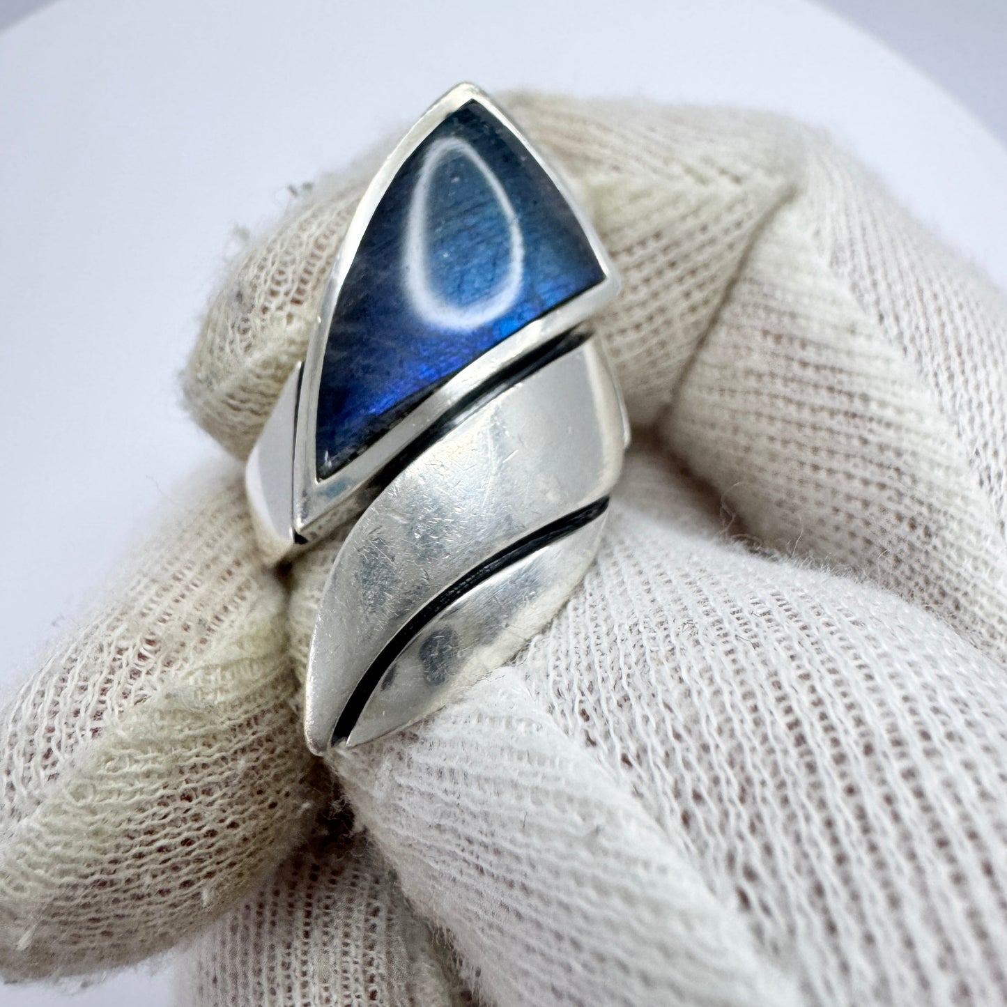 KEN or KLEIN, Bold Vintage Sterling Silver Labradorite Ring.