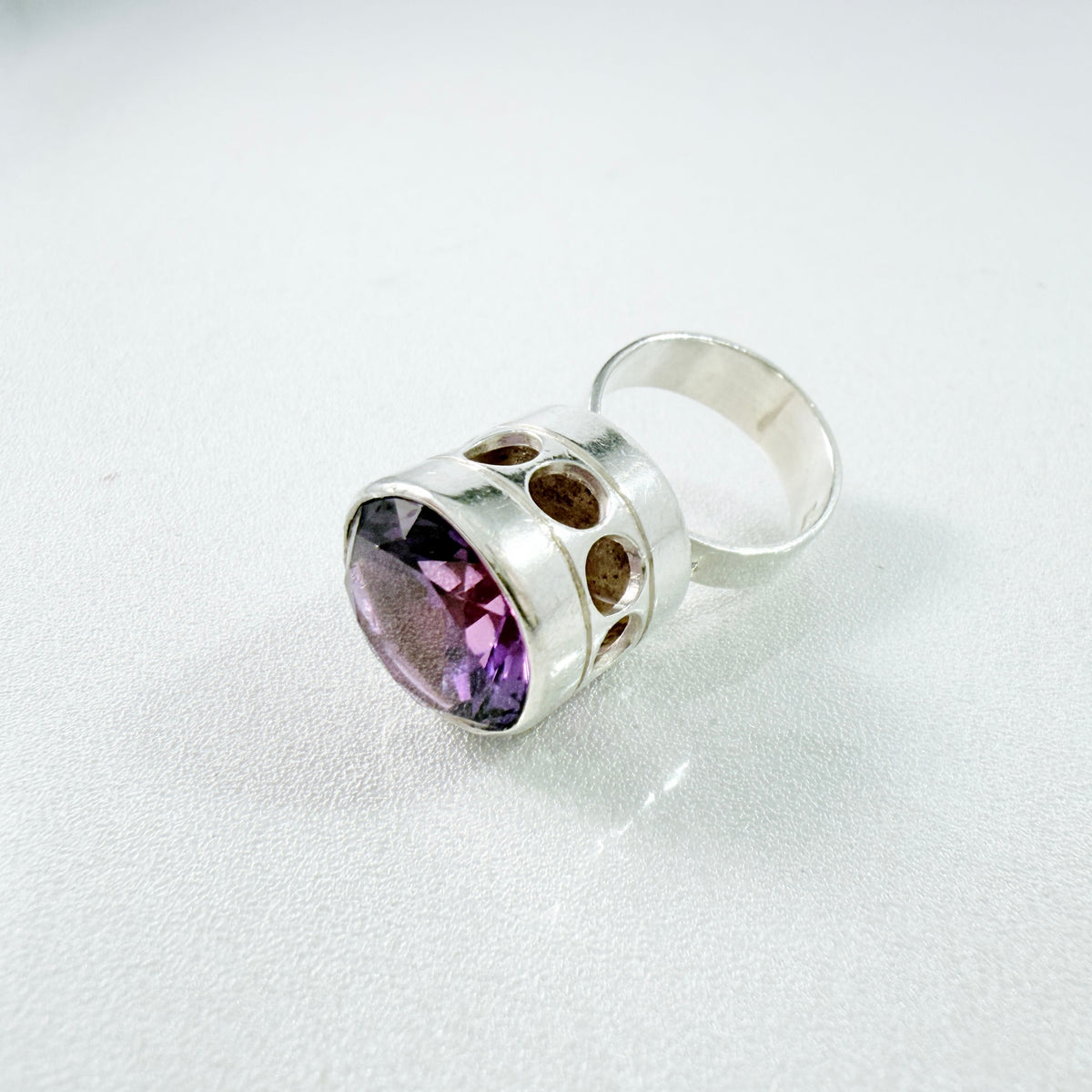 Bengt Hallberg, Sweden 1968. Vintage Sterling Silver Amethyst Ring