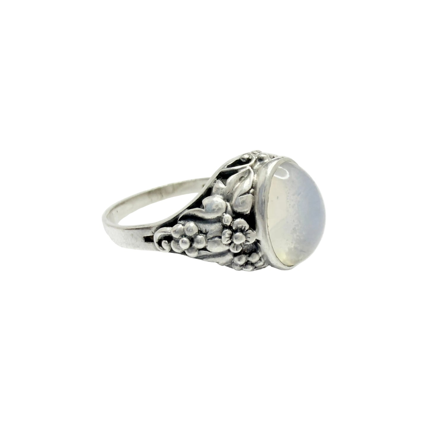 Sweden year 1954. Vintage Solid Silver Moonstone Ring.