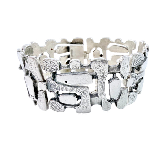 Joachim Klintz, Sweden year 1970. Chunky Vintage Modernist Sterling Silver Bracelet.