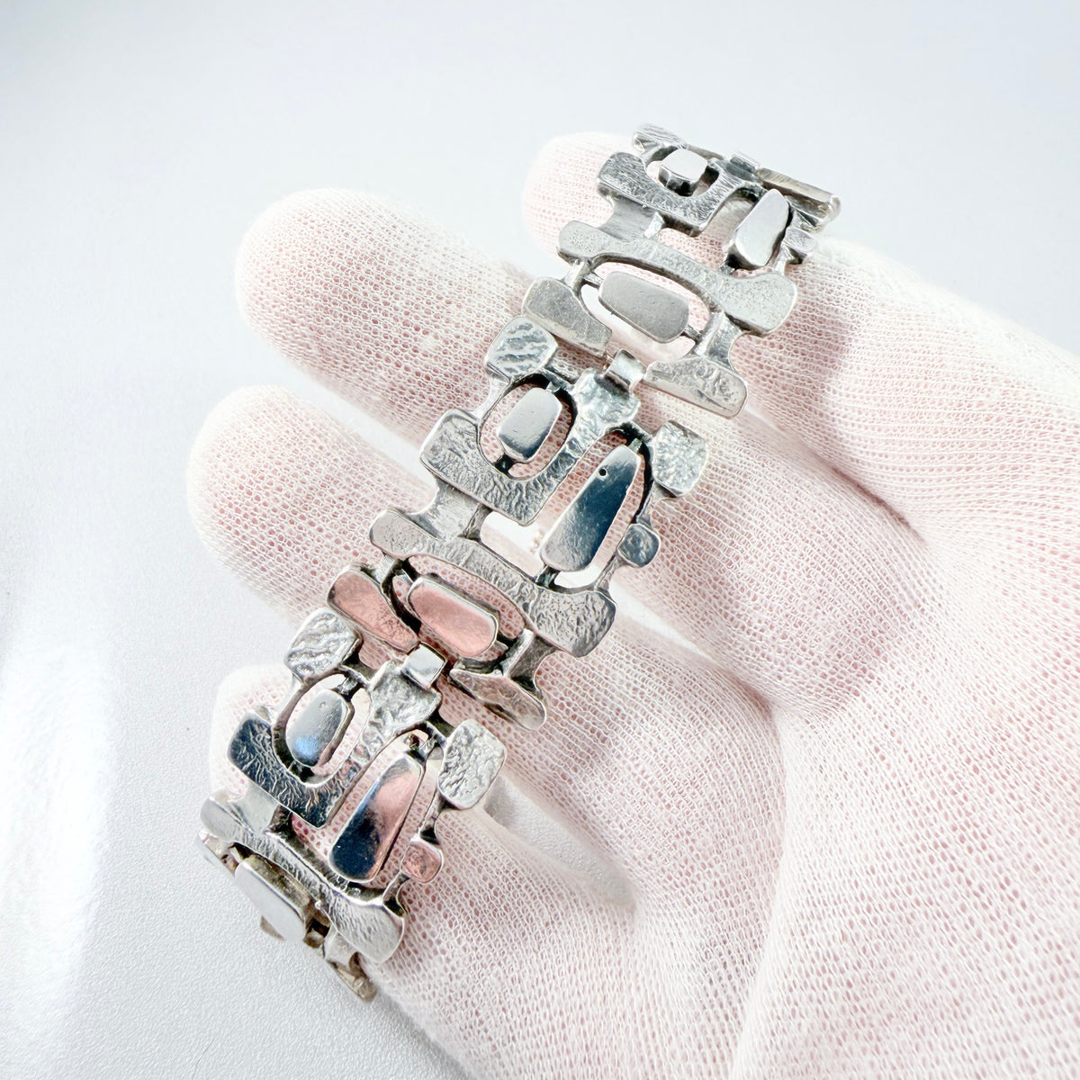 Joachim Klintz, Sweden year 1970. Chunky Vintage Modernist Sterling Silver Bracelet.
