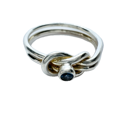 Salovaara, Finland. Vintage Sterling Silver Synthetic Spinel Love Knot Ring.