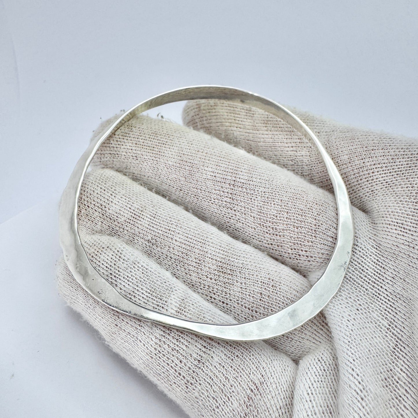 Annie Jägbeck, Sweden. Vintage Sterling Silver Bangle Bracelet. Signed.