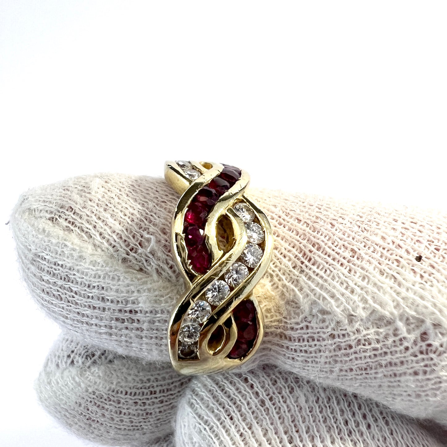 Italy c 1960s. Vintage 18k Gold Diamond Ruby Ring.