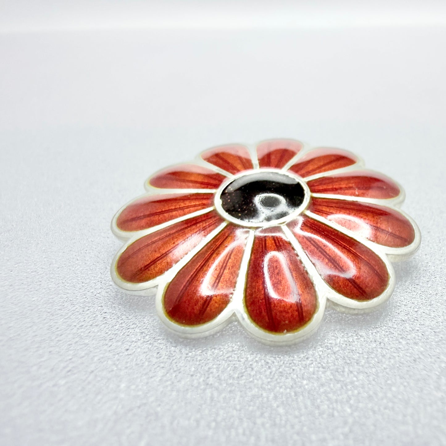 Kalevala Koru, Finland. Vintage Sterling Silver Enamel Flower Brooch Pendant. Design: Flower Meadow