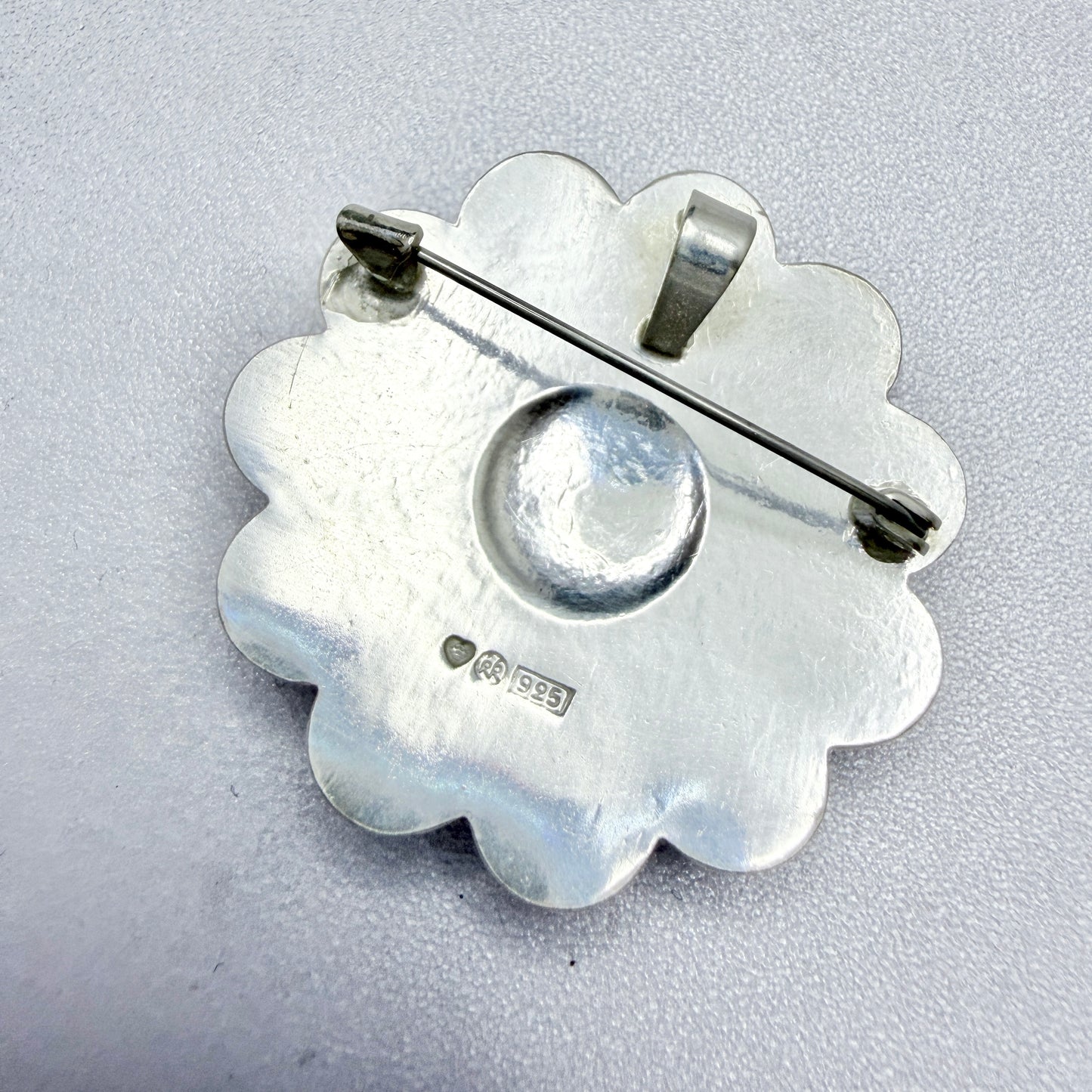 Kalevala Koru, Finland. Vintage Sterling Silver Enamel Flower Brooch Pendant. Design: Flower Meadow