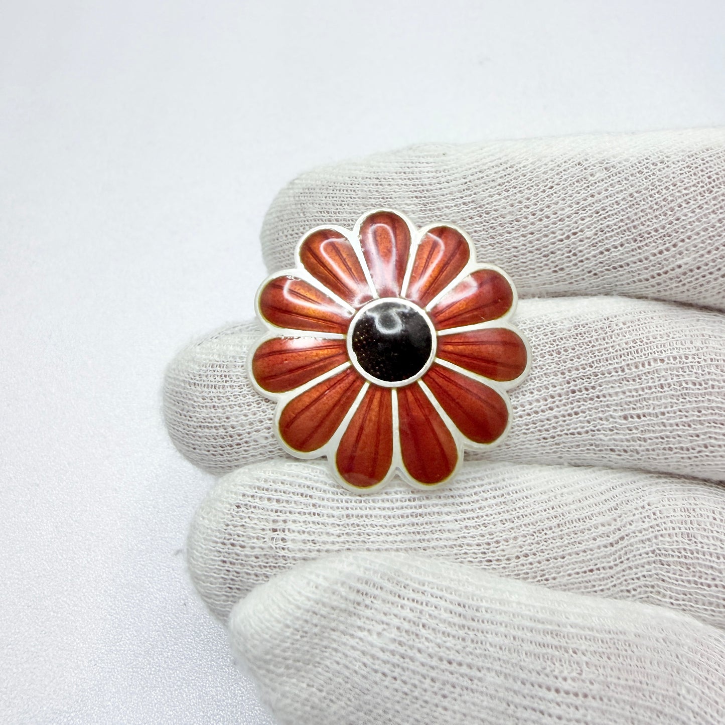 Kalevala Koru, Finland. Vintage Sterling Silver Enamel Flower Brooch Pendant. Design: Flower Meadow