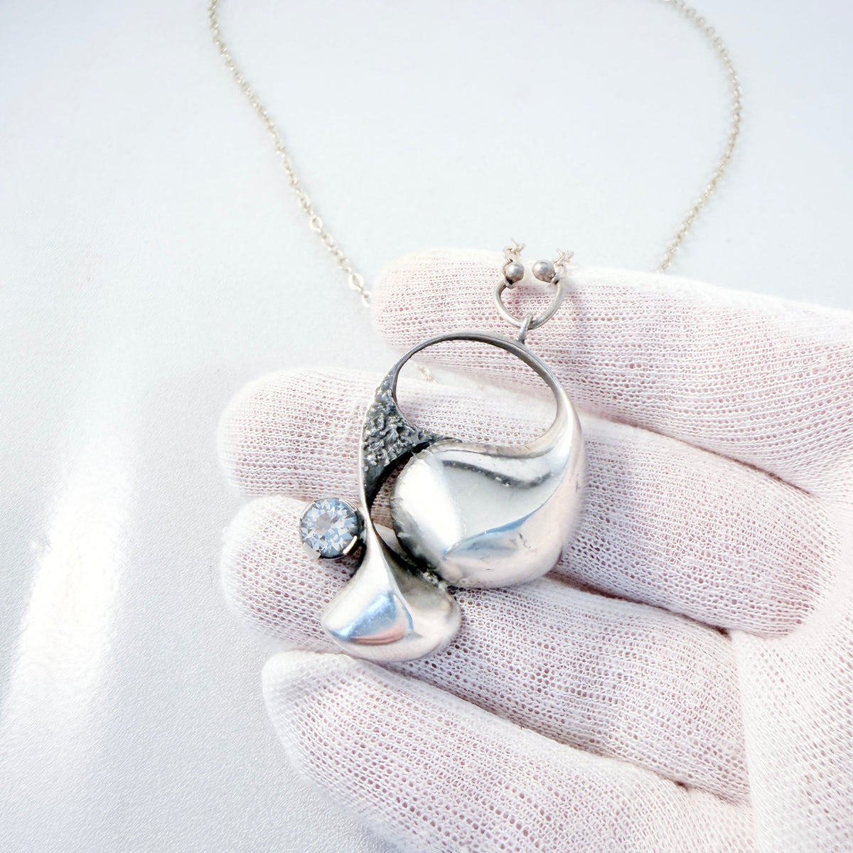 Karl Laine for Sten & Laine, Finland 1975. Vintage Sterling Silver Rock Crystal Pendant Necklace.