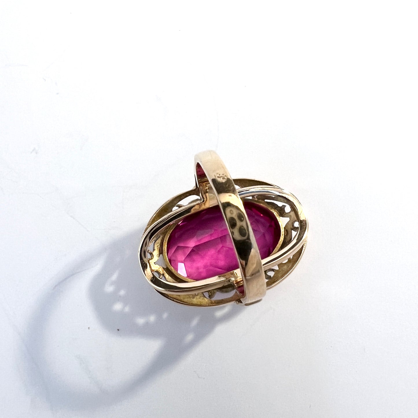 Poland c 1960s. Bold Vintage 14k Gold Synthetic Sapphire Ring.