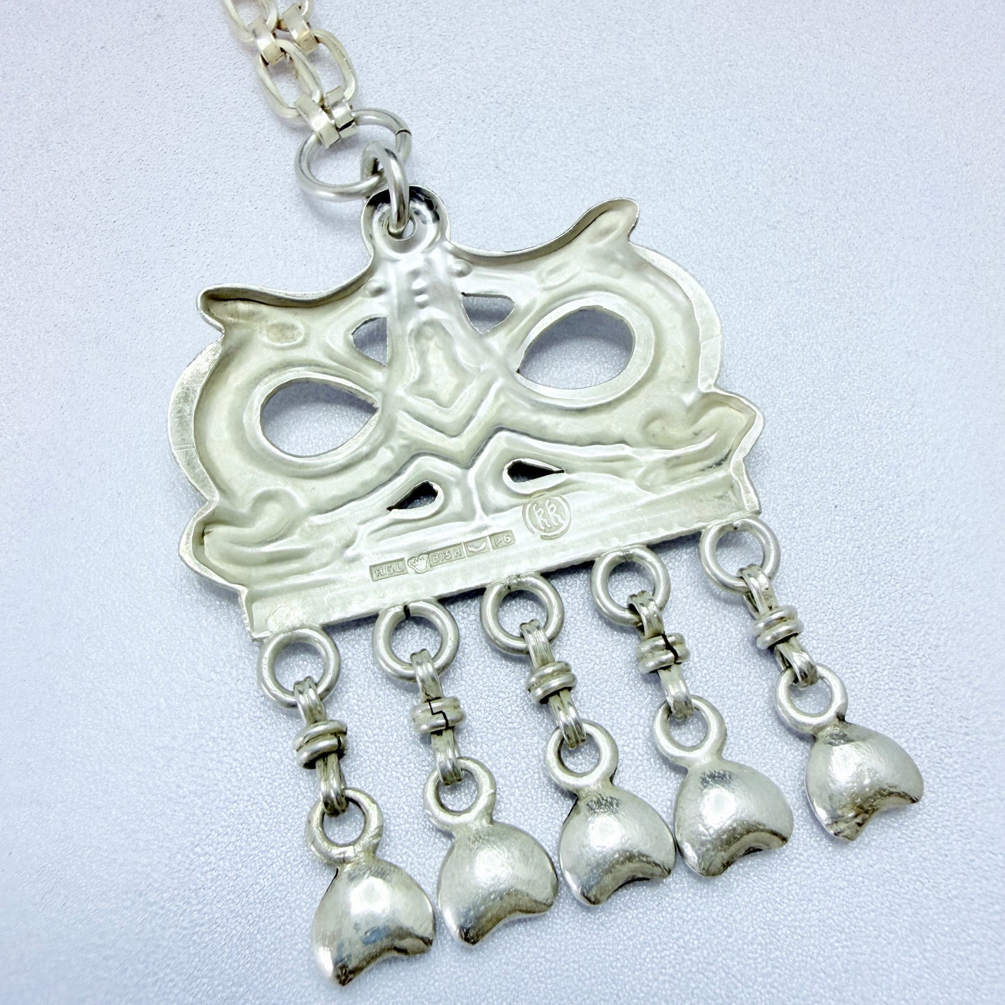 Holger Lindström for Kalevala Koru 1944. Rare ww2-era Large Dragestil Solid Silver Pendant Necklace.