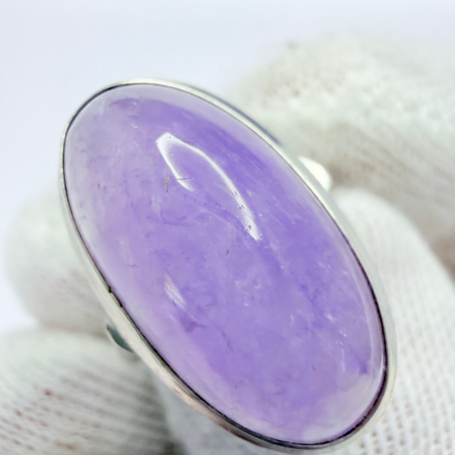 Vintage 1960s. Solid Silver Amethyst Ring.
