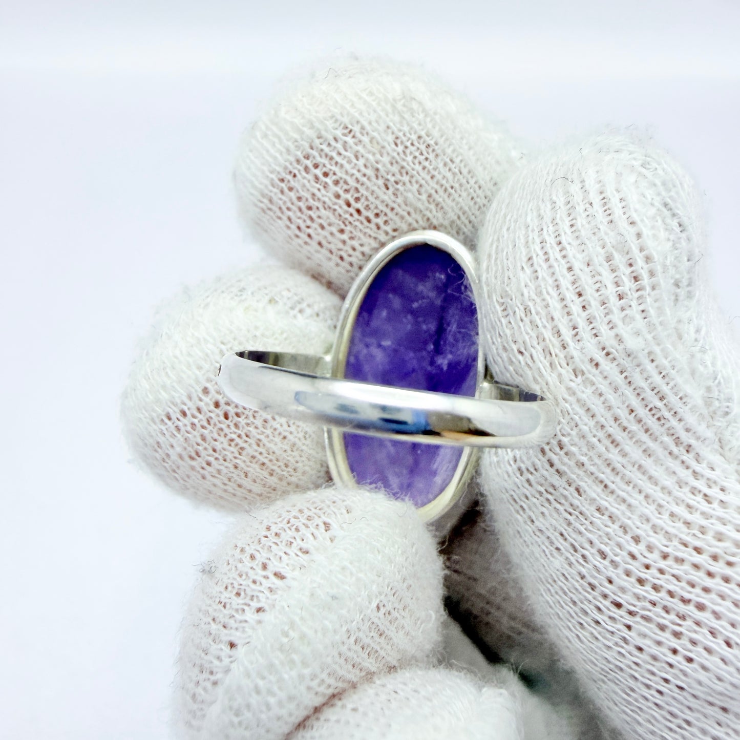 Vintage 1960s. Solid Silver Amethyst Ring.