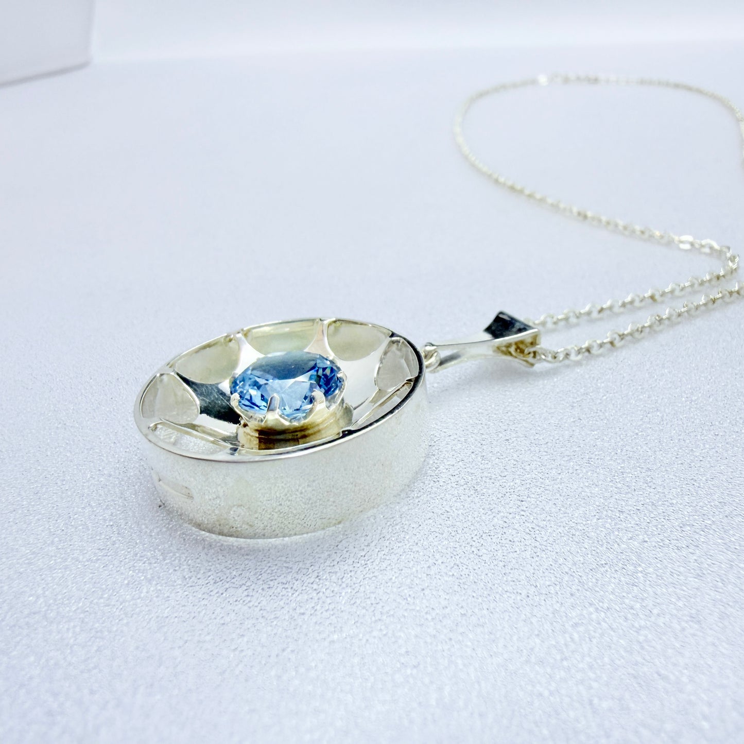 Salovaara, Finland 1970s. Vintage Solid SIlver Blue Synthetic Spinel Pendant Necklace.