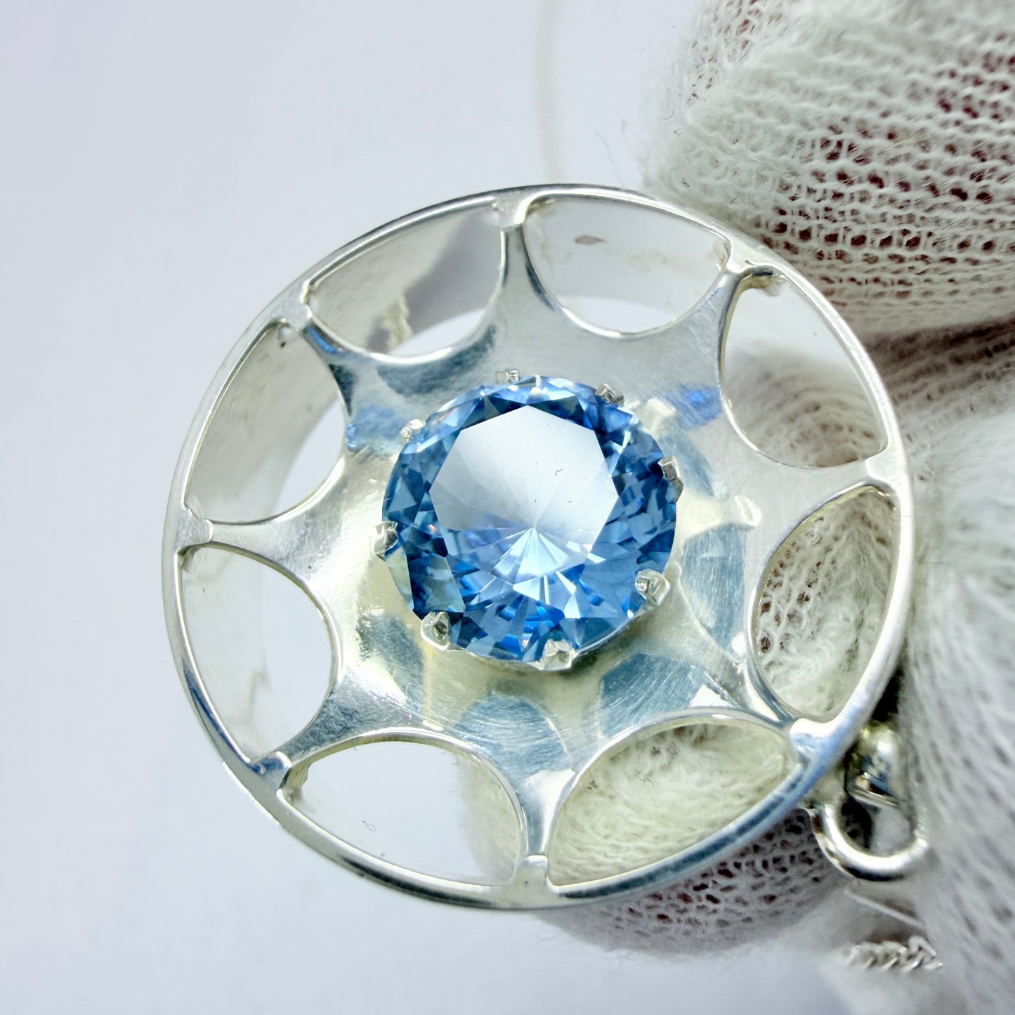 Salovaara, Finland 1970s. Vintage Solid SIlver Blue Synthetic Spinel Pendant Necklace.
