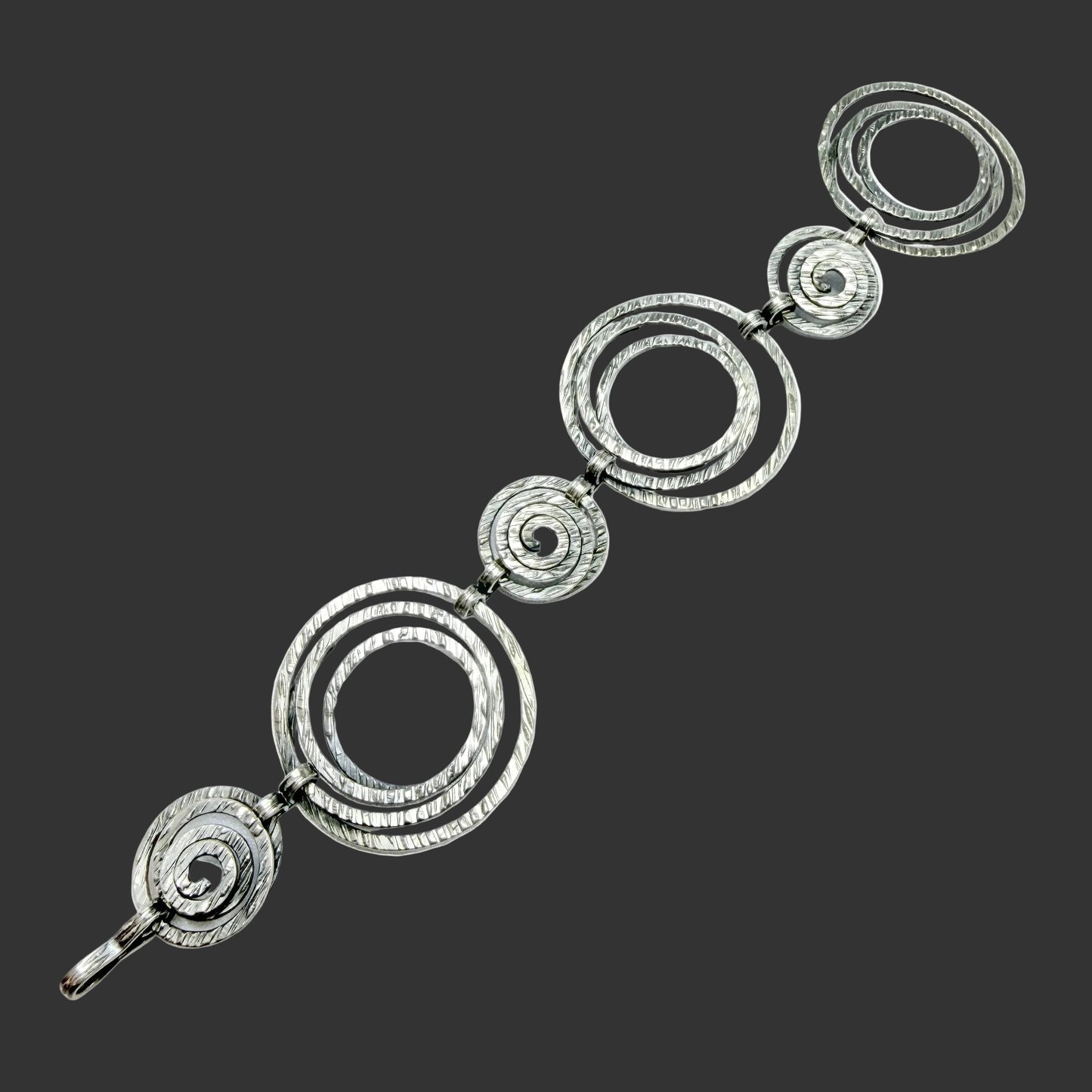 Elis Kauppi, Kupittaan Kulta Finland 1969. Vintage Solid Silver Bracelet.